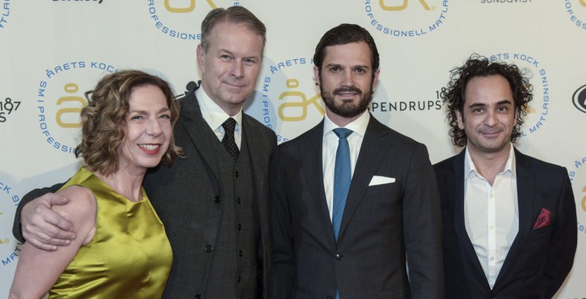 Årets Kocks general Hanna Halpern, Fredrik Eriksson, H.K.H Princ Carl Philip och kocken Marcus Aujalay.  