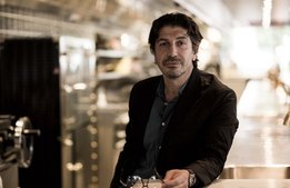 Panini Internazionales Ricard Constantinou har många järn i elden
