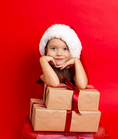 Mega-guide: de bästa julklappsböckerna för barn i alla åldrar!