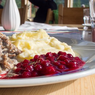 Lokal mat på Restaurang Skáidi