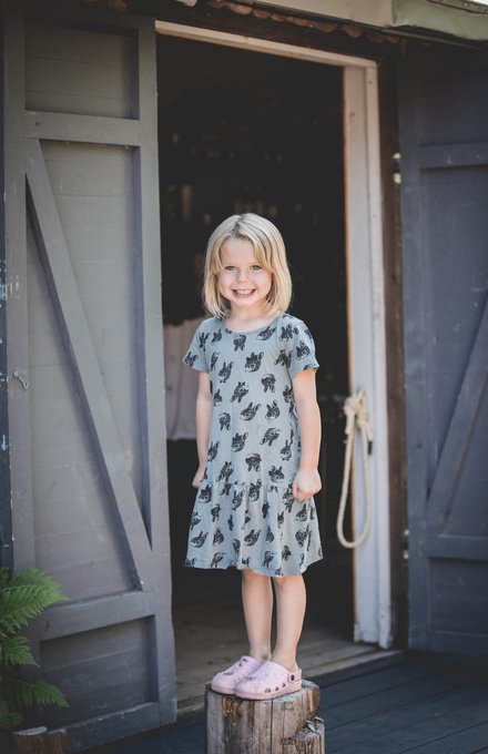 little-girl-compressed