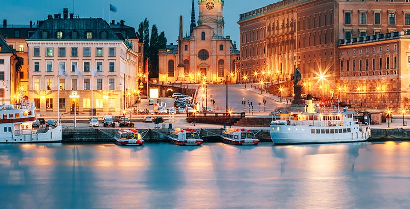 Turistisk hotspot i Stockholm. Gamla Stan och Slottet. 