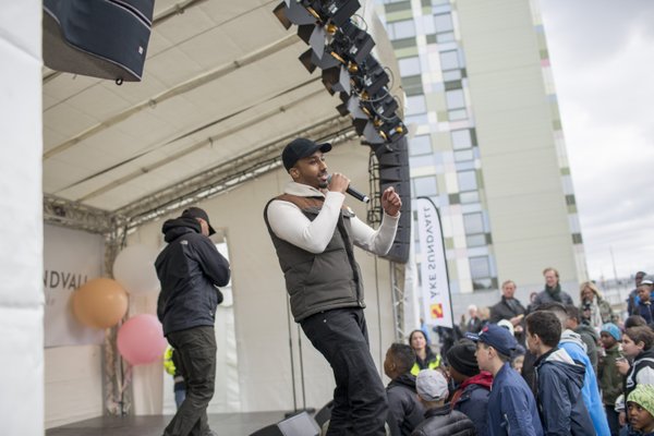 Invigning av Tensta Torn