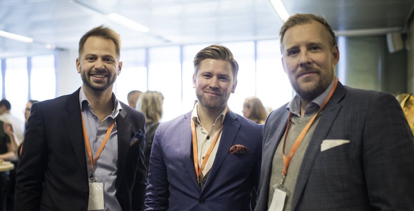 Nils Korsvoll och Jesper Gunnarsson, båda från Nordic Choice, med Johan Appelgren från First Hotels. Foto: Erik Ardelius