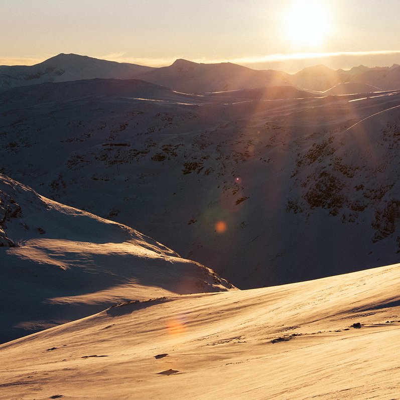 vintriga fj&auml;lltoppar i Bj&ouml;rkliden