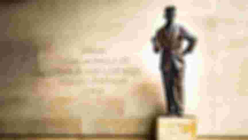 A statue of George Orwell by the British sculptor Martin Jennings at the BBC Broadcasting House building. Credit: William Barton / Alamy Stock Photo.