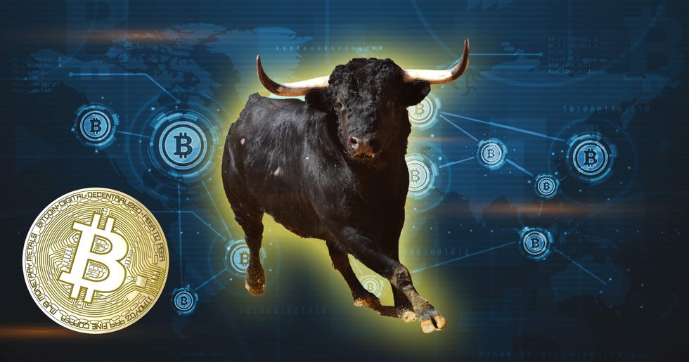 Bitcoin närmar sig 11 000 dollar – analytiker tror på tjurmarknad
