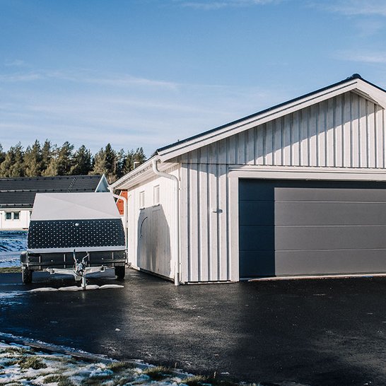 Double port large garage