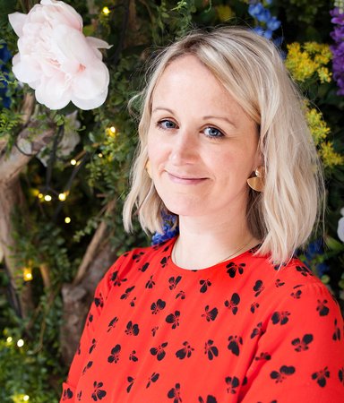 Hennes roman besvarar den eviga frågan: 