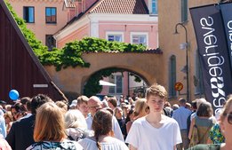 Skrattretande fullbokat inför kommande Almedalsvecka