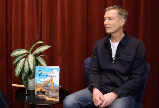 Se en intervju med Johan om Bojan och gr&auml;vmaskinen