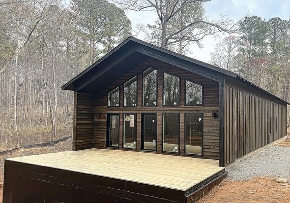 Unique Large Windows 2,100 SQFT 3 Bedroom