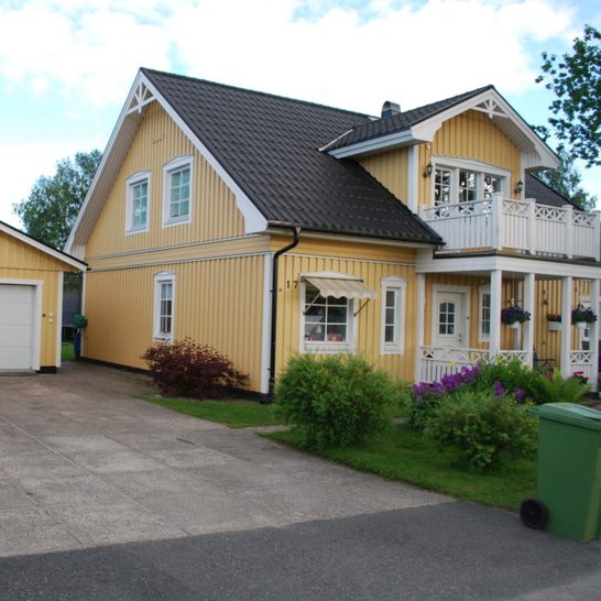 Complimentary matching double port garage