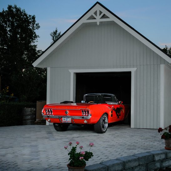 Single simple garage front entry