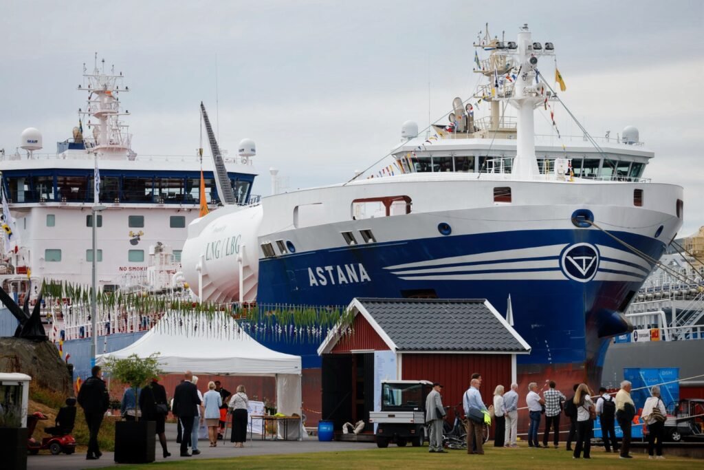 Deltagarrekord, massiv totalförsvarsövning och ministern på plats. Årets upplaga av Donsö Shipping Meet hade en extra dimension av allvar orsakat av omvärldsläget och den nyvunna insikten hos politiken om sjöfartens centrala roll i händelse av kris eller krig.