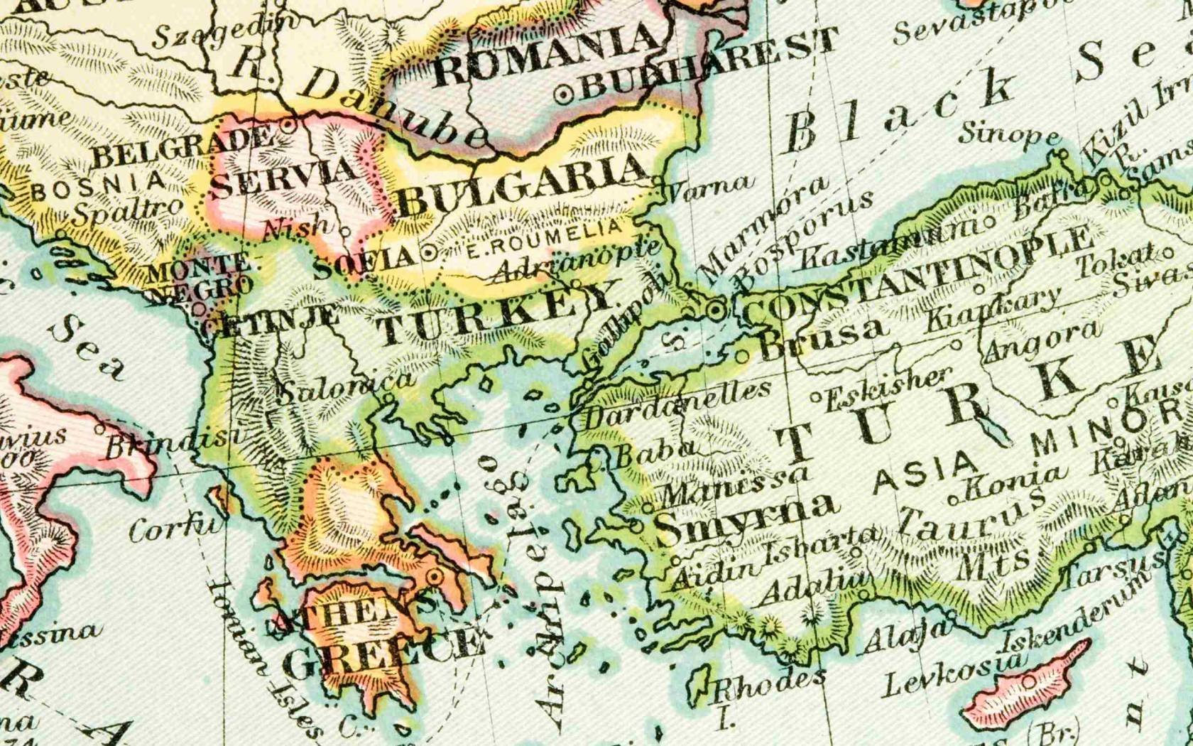 A vintage map from 1907 showing maritime trade routes through the Turkish Straits.