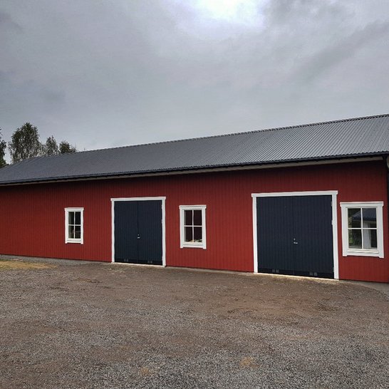 Maskinhall i lantlig stil