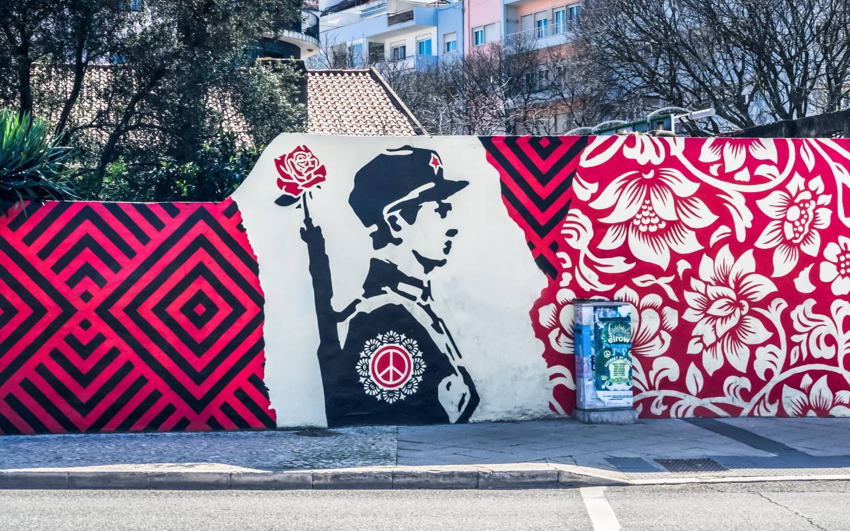 Mural to commemorate the Portuguese Carnation Revolution of 1974.