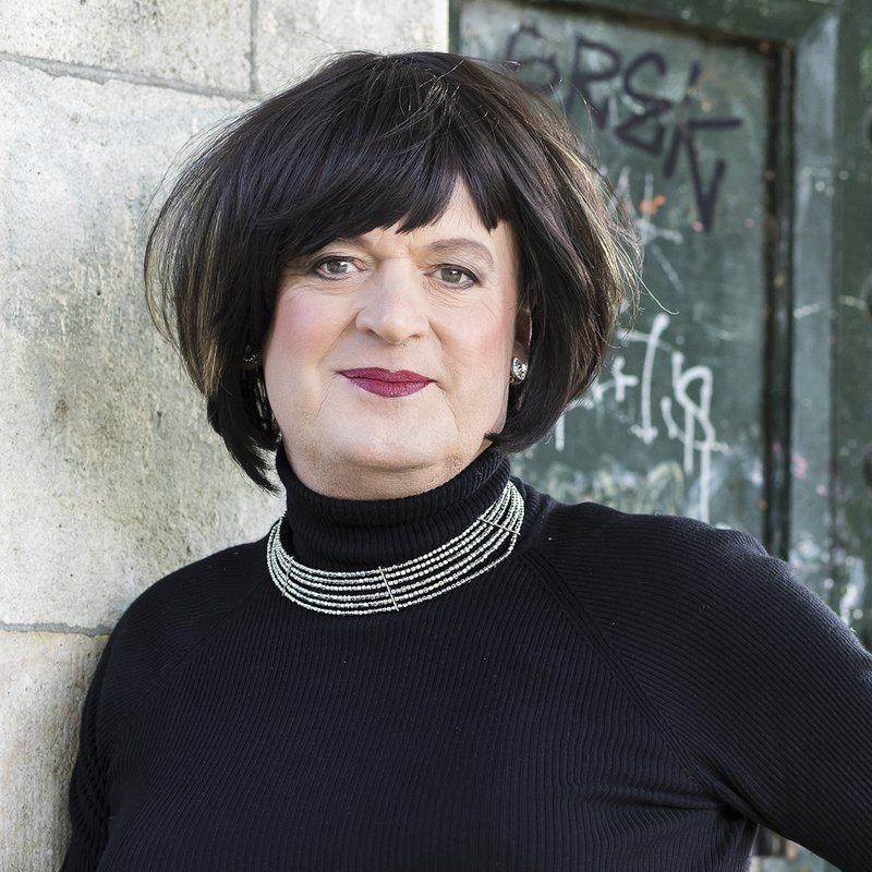 Författaren Fredrik Ekelund: ”Jag är transvestit”