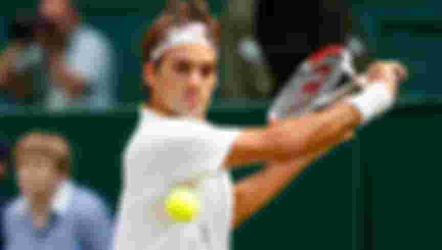 Roger Federer, 2009. Credit: Juergen Hasenkopf / Alamy Stock Photo.