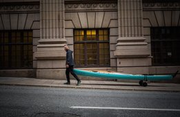 Han får gästerna att återvända