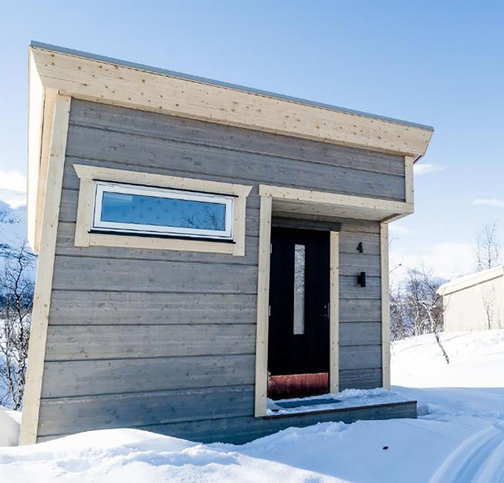 Enoks fjällstuga vinter