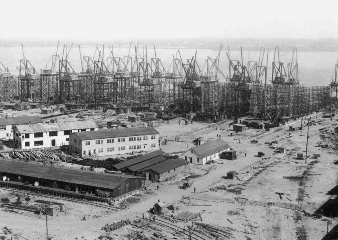 Hog Island Shipyard, Pennsylvania, 1918. Credit: akg-images
