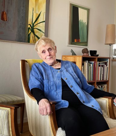 Vid 90 tog Elsie Johansson mod till sig och sjöng ut