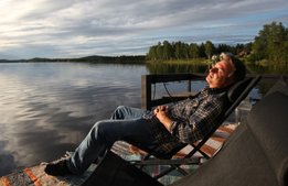 Tareq Taylor gör internationell mat-tv om Jokkmokk
