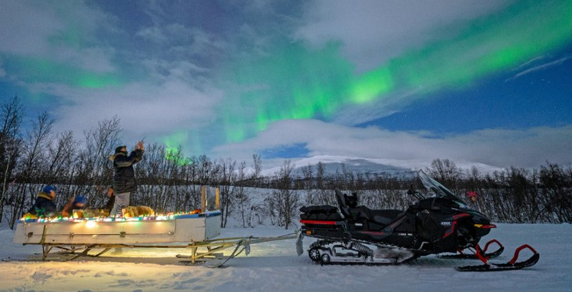 Abiskos geografiska läge är fördelaktigt för att spana efter norrsken.  