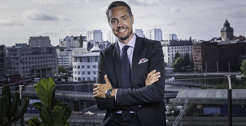 Har service i blodet. Redan som tonåring jobbade Henrik Berghult julbord på farfars ställe. 