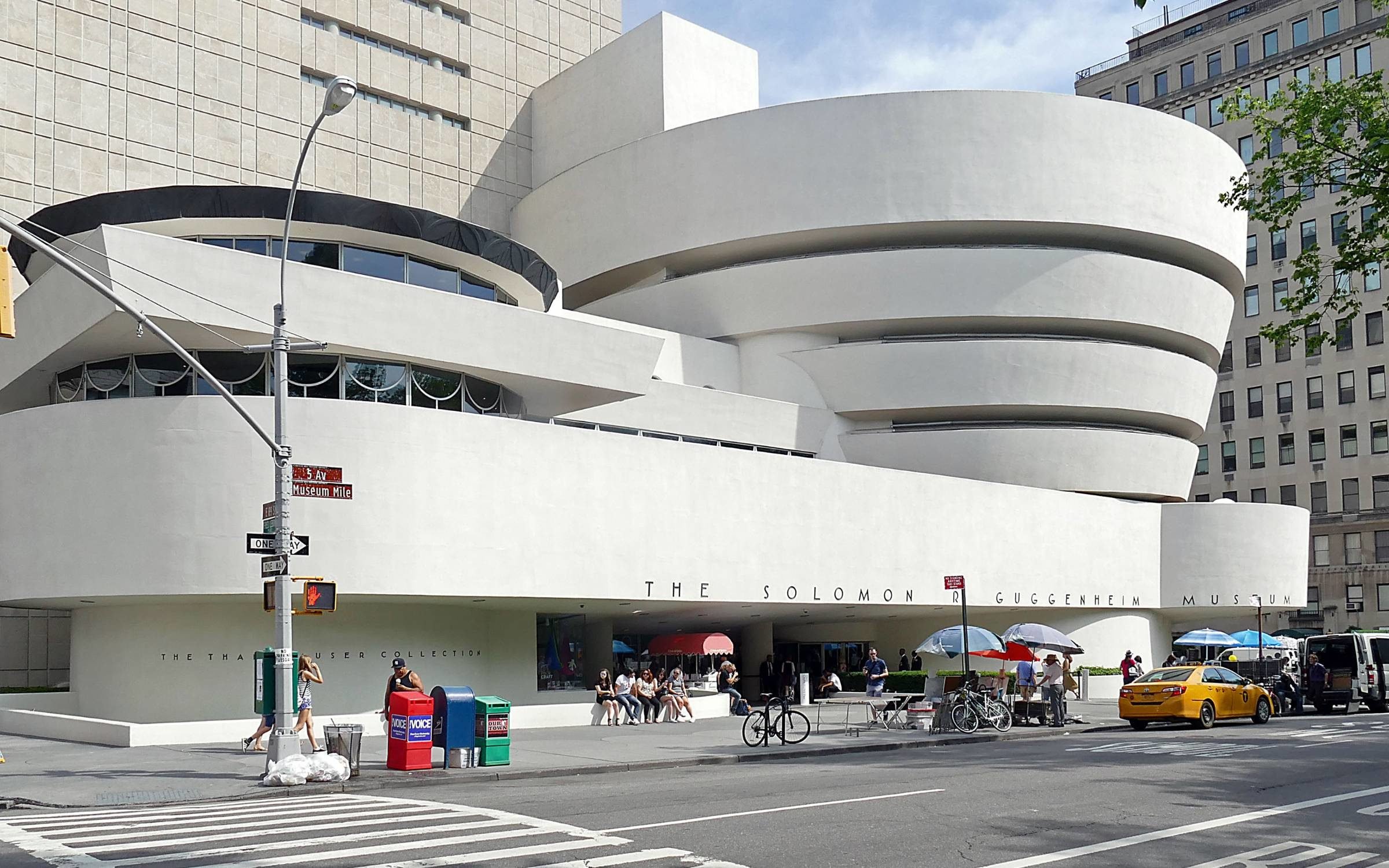 The Solomon R. Guggenheim Museum, Fifth Avenue, New York