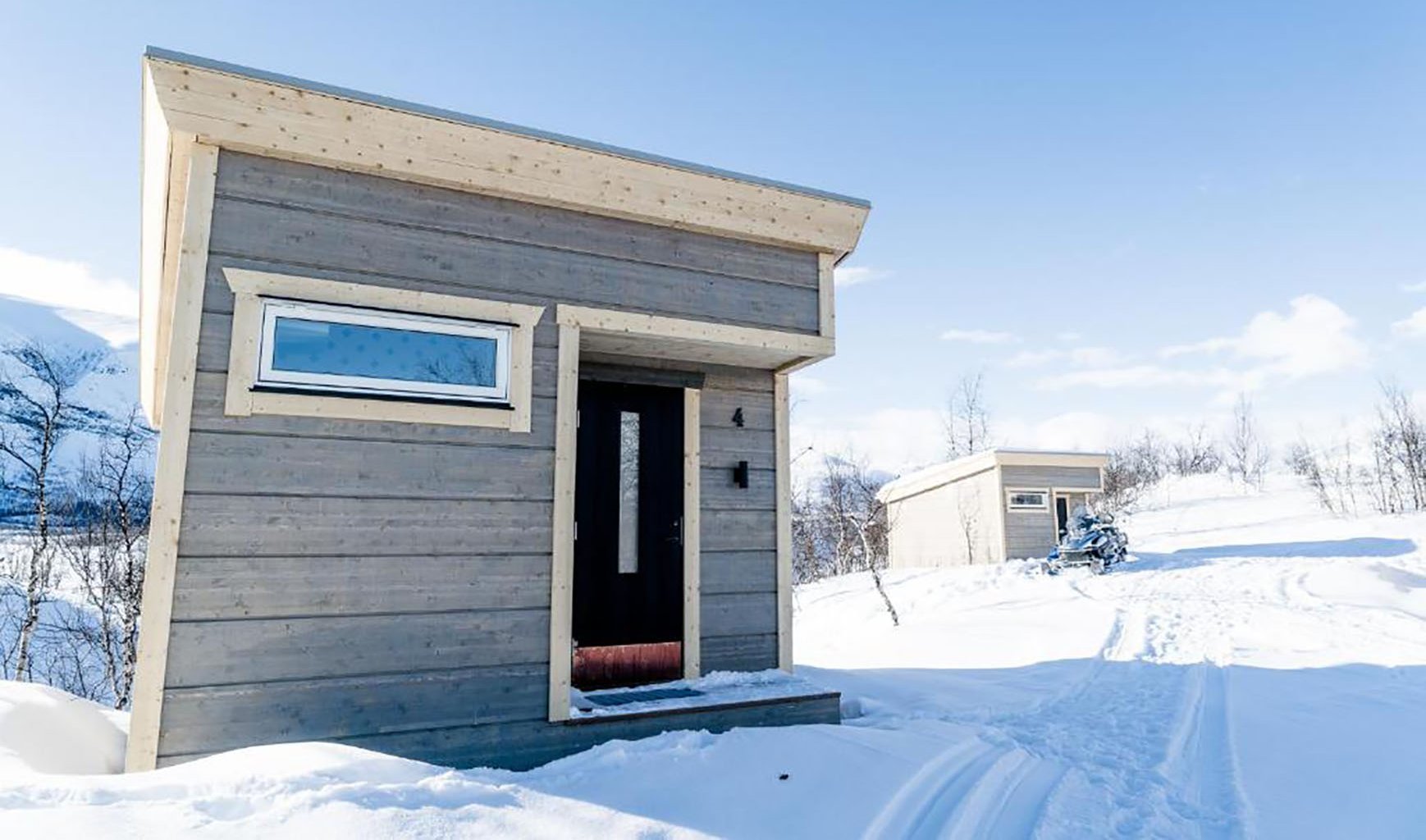 Enoks fjällstuga vinter