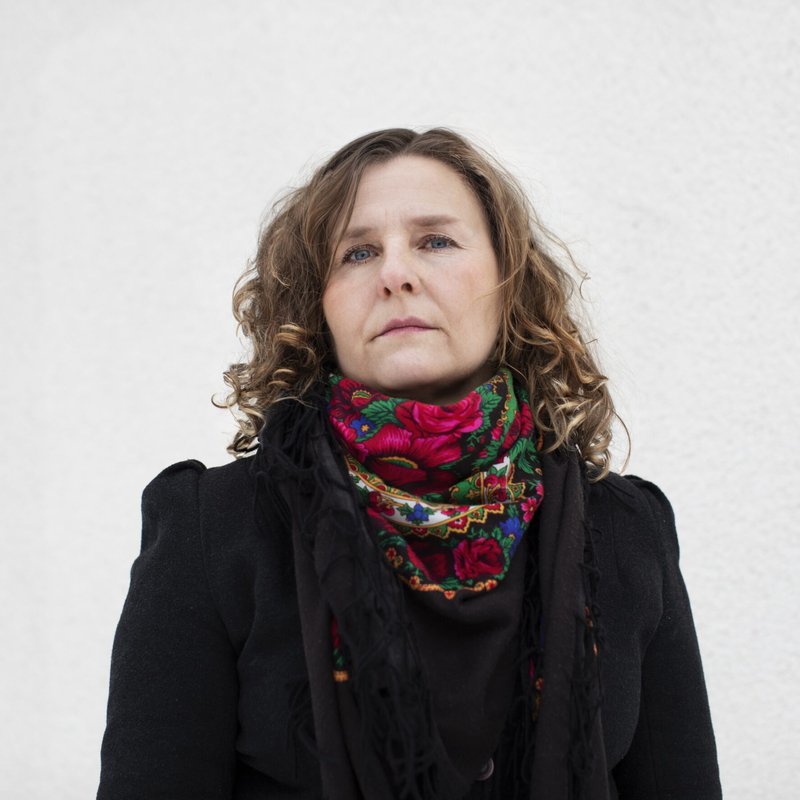 Marie Bengts: ”Vem högg en sax i den godhjärtade Asta?”