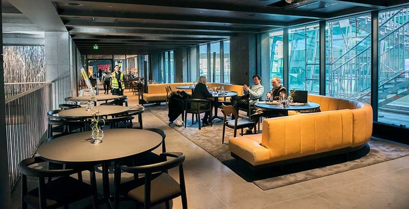 Många sociala ytor. Det är synonymnt för både At Six, som på bilden, och Hobo. 