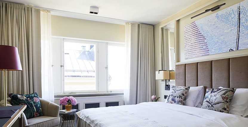 Hotellets sviter är utsmyckade med världskonst. Foto: Johan Nilsson