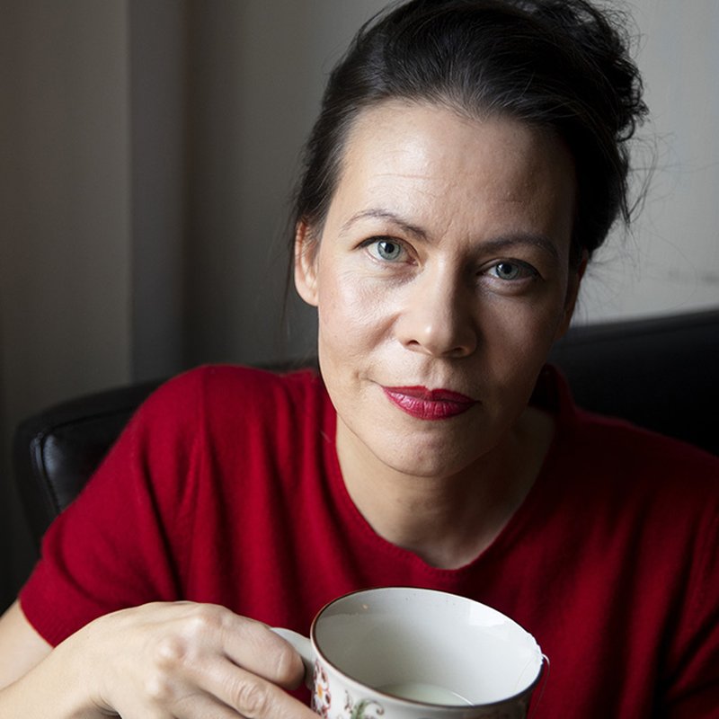 Debutanten Marina Nilsson: ”Gör tekniken oss lyckligare eller bara frustrerade?”