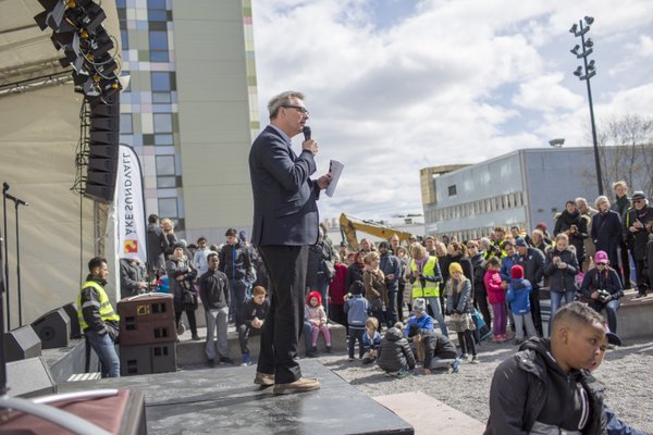 Invigning av Tensta Torn