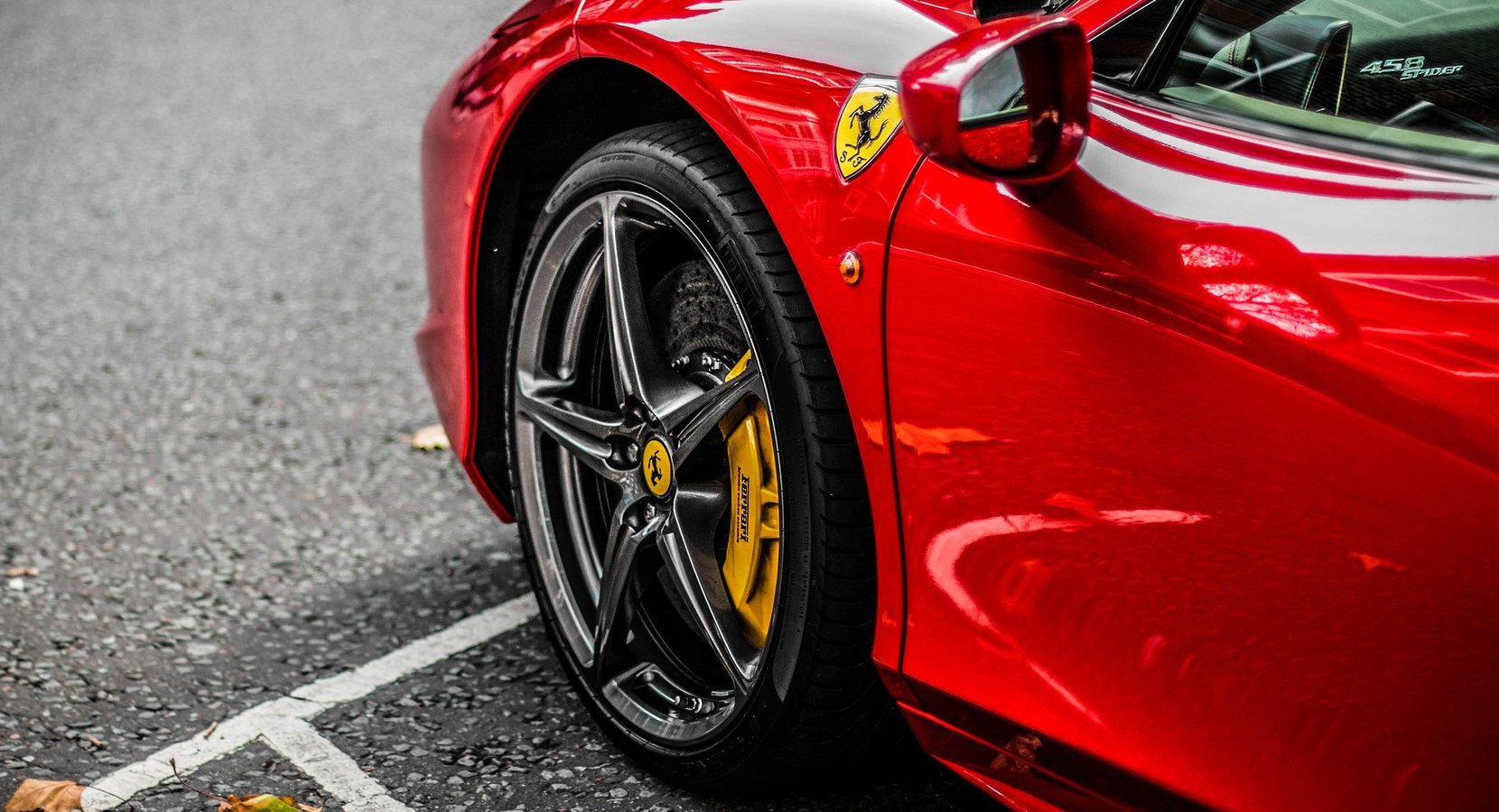 http://maxpixel.freegreatpicture.com/Supercar-Car-Style-Motor-Auto-Vehicle-Ferrari-2932193