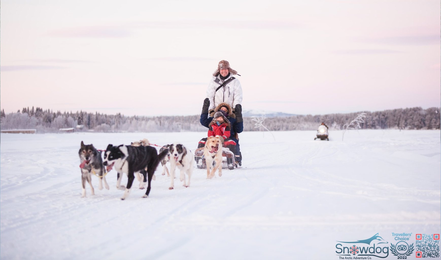 Snowdog polar sunrice eco experience