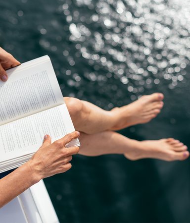 Redaktionens boktips: Det här läser och lyssnar vi på i augusti 2020