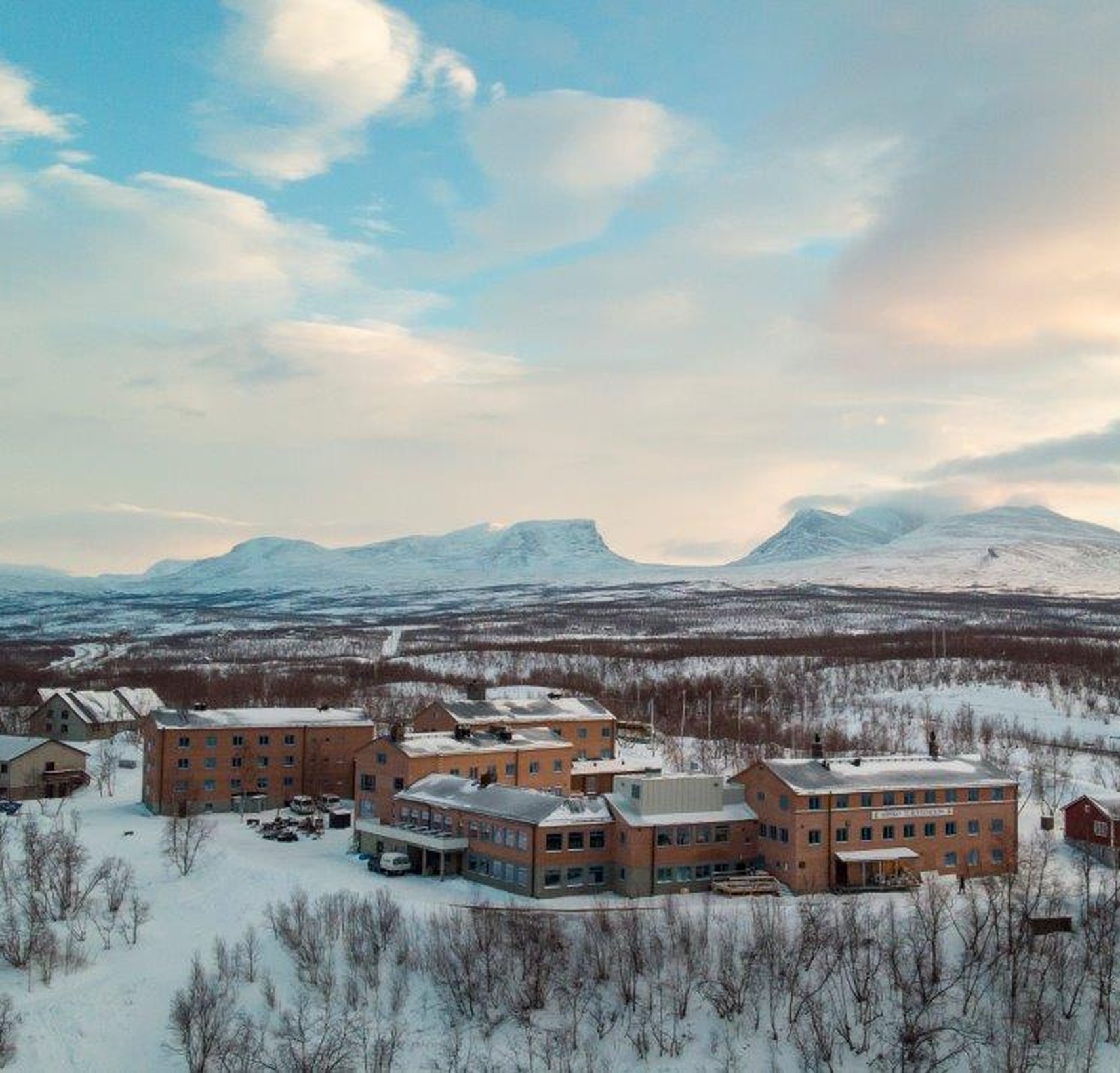 STF Abisko Turiststation med Lapporten