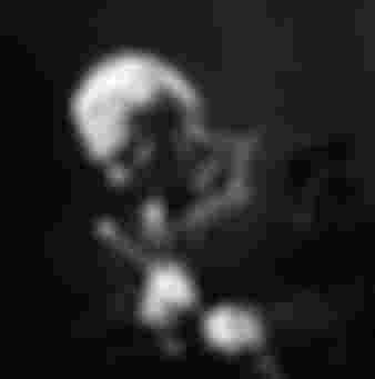 Laurence Olivier plays Hamlet in 1948.