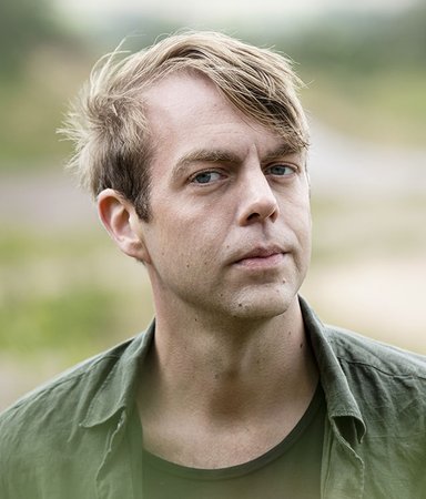 Christoffer Carlsson: ”Platsen vi kommer ifrån blir för alltid ett slags mysterium”