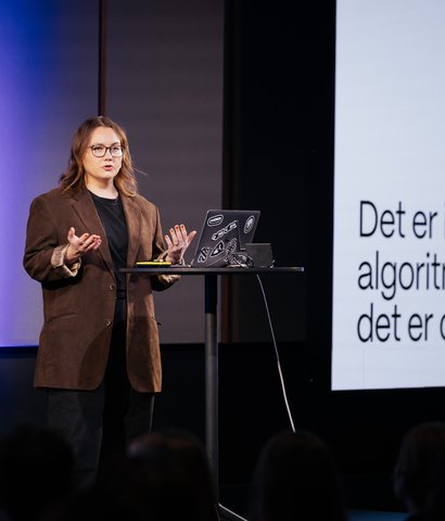 liv tone otterholt på scenen