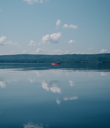 De glittrande sjöarnas land- böckerna som tar dig till Värmland