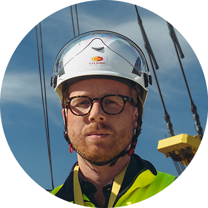 Hjalmtyr portr&auml;tt cirkel