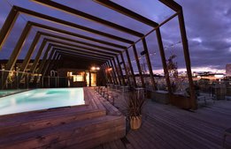 Hotellbarer med utsikt ska locka gäster i sommar