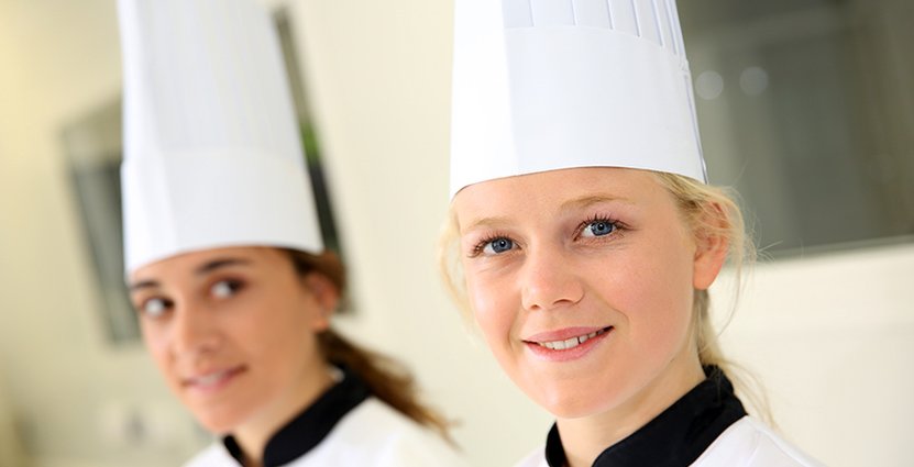 Nu lanserar Visita kampanjen #räddaungdomsjobben. Foto:Colourbox