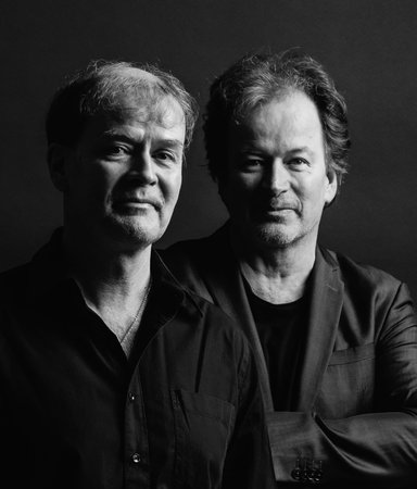 Bröderna Westö om sina minnen från två författarliv och en fin syskonrelation